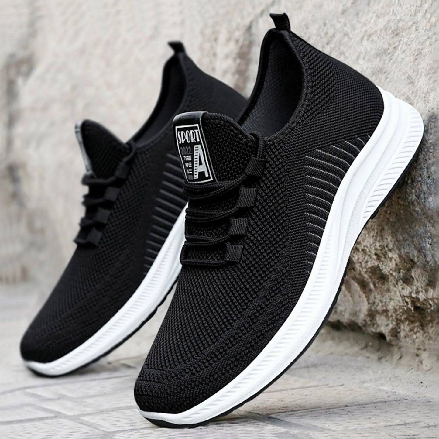 Men Solid Color Sneakers